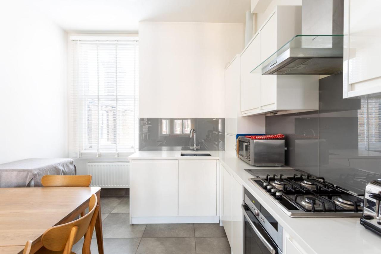 Spacious Near Portobello Road