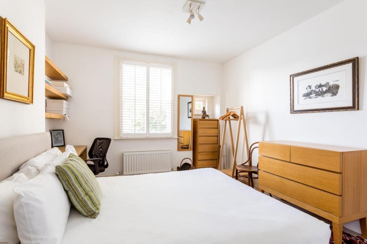 Spacious Near Portobello Road Appartamento