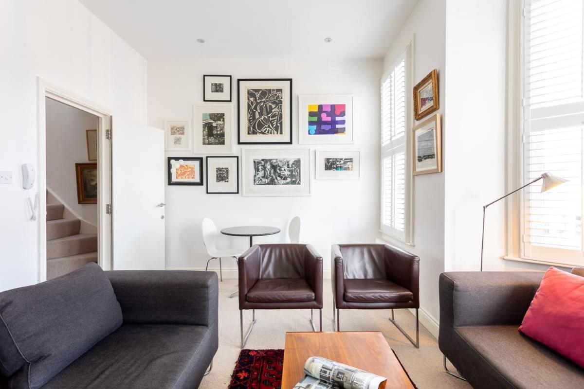 Spacious Near Portobello Road * Londra