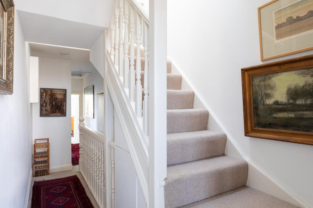 Appartamento Spacious Near Portobello Road